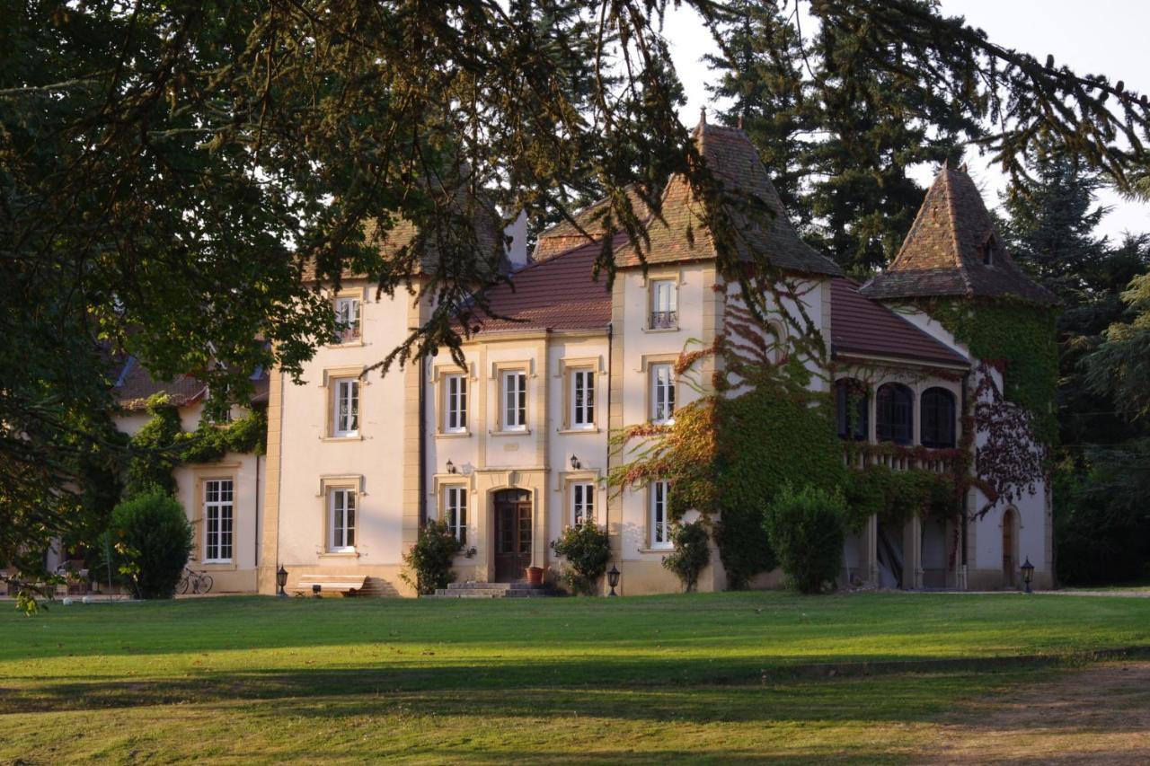 Domaine Des Grands Cedres Cordelle Exterior foto